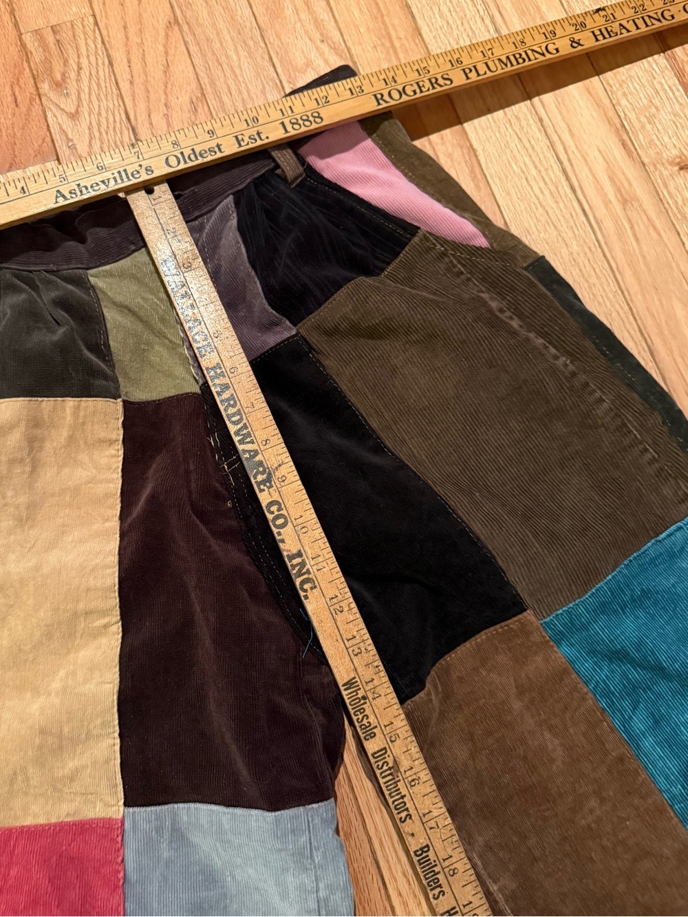 VTG Women’s Patchwork Cordurory Wide-Leg Pants - Multicolor - Picture 5 of 6